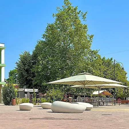 Hotel Balaton Wave 4*